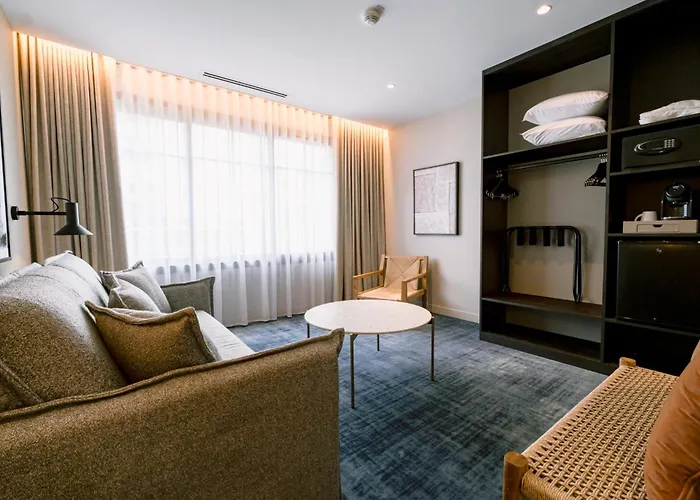 Urban Style Hotel Laperouse